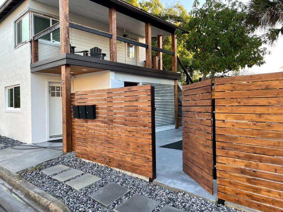 Shares View Luxury Apt Rockledge Exteriör bild